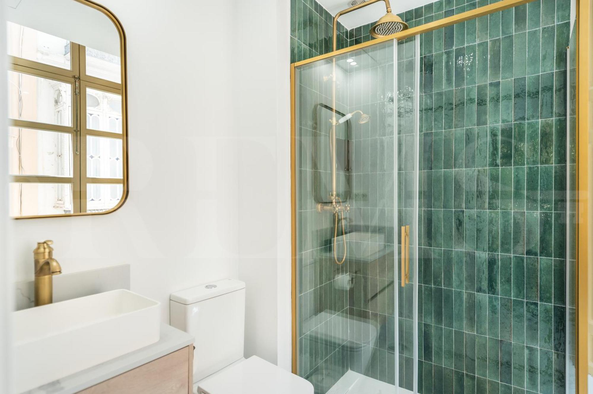 New Charming Duplex In The Heart Of By Rems Apartamento