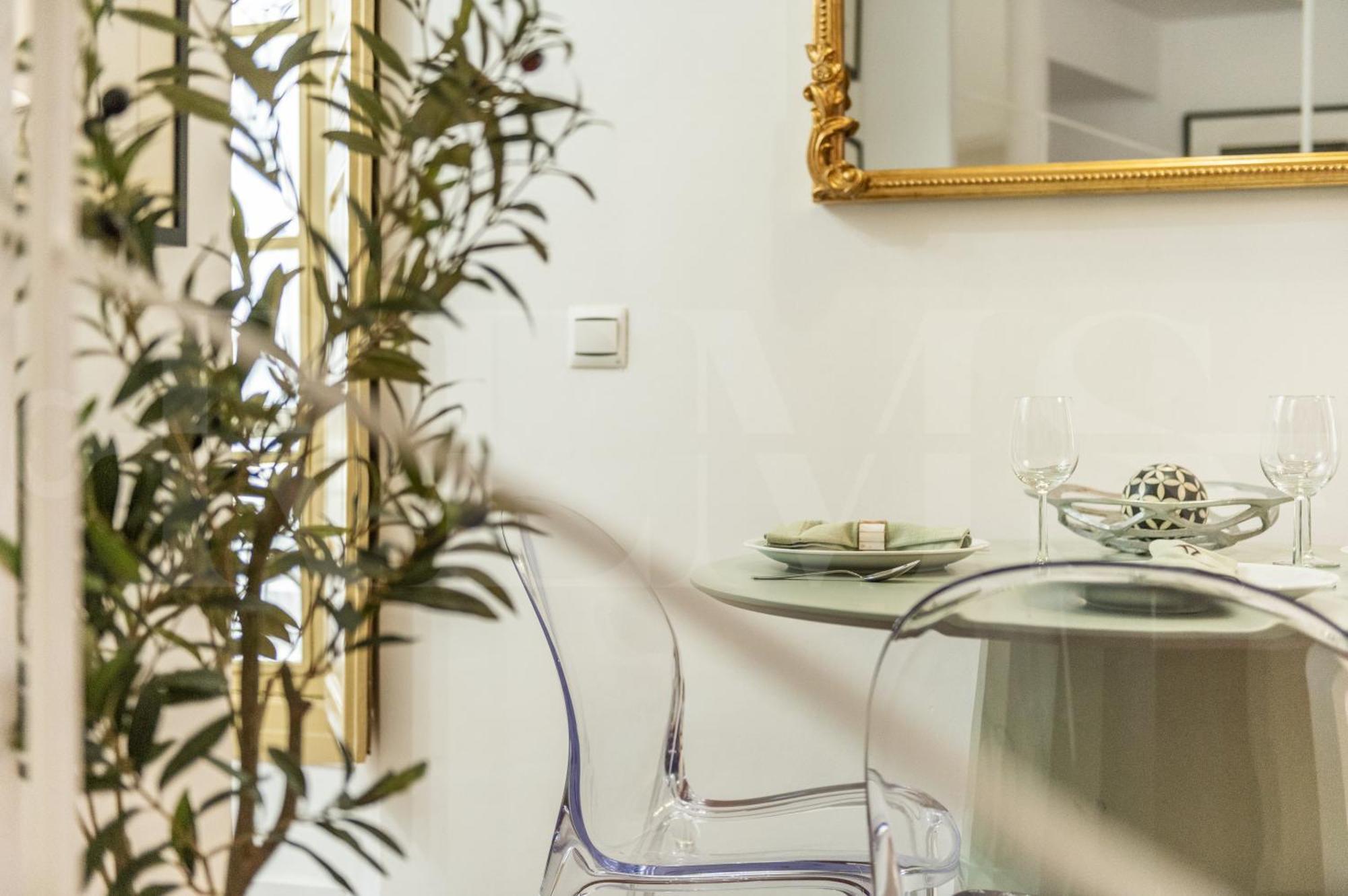 Apartamento New Charming Duplex In The Heart Of By Rems *